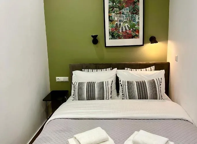 Smart Modern Apartment B